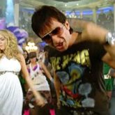 Did you know? It took Saif Ali Khan 47 takes to get the move of the Twist step from Love Aaj Kal