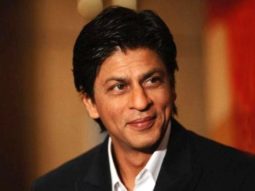 Shah Rukh Khan urges everyone to contribute towards healthcare soldiers in supplies of PPE kits and ventilators