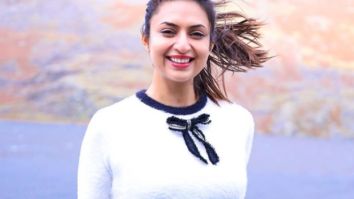 Divyanka Tripathi helps a fan out to seek medical attention, thanks BMC for their co-operation