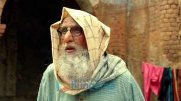 Movie Stills Of The Movie Gulabo Sitabo