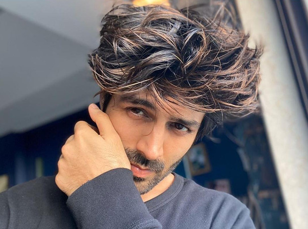 Kartik Aaryan makes his fan's birthday special by wishing her on social media 