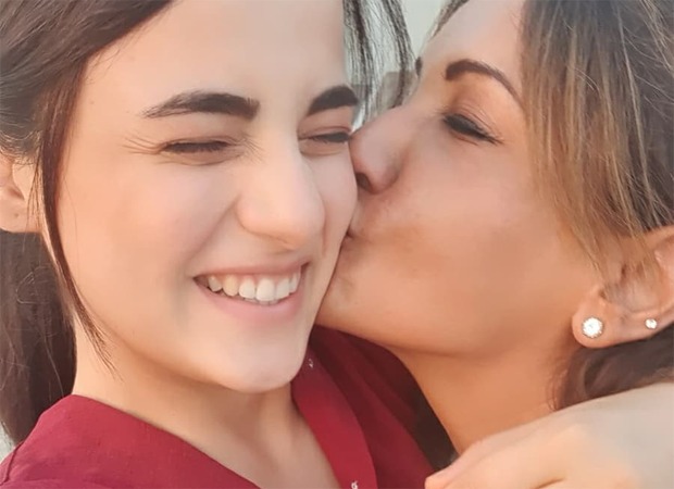 Radhika Madan reunites with her mother after her 14 days long self-quarantine ends