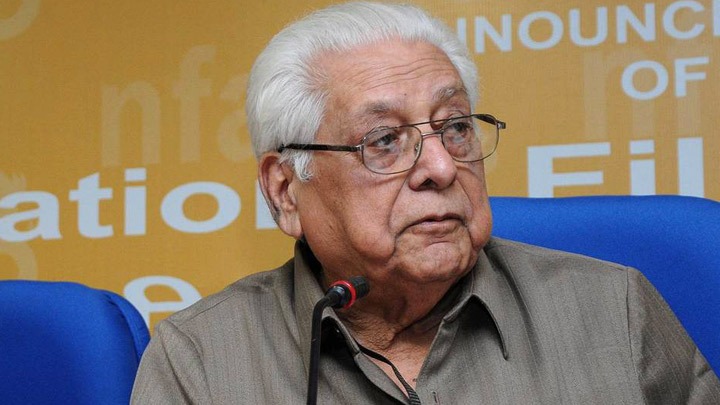 Tribute to Basu Chatterjee – Aamir Khan, Amitabh Bachchan and other celebs MOURN the sad demise Tribute to Basu Chatterjee – Aamir Khan, Amitabh Bachchan and other celebs MOURN the sad demise