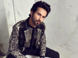 Shahid Kapoor extends help to background dancers, transfers money to their bank accounts