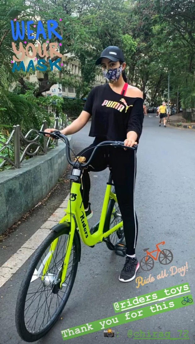 Sara Ali Khan and Ibrahim Ali Khan step out for bike ride with their masks on 