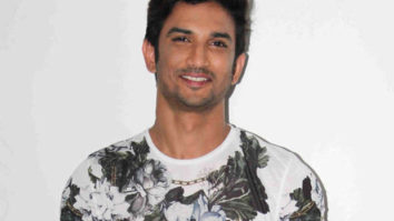 VIDEO: When Sushant Singh Rajput stopped by to hear and appreciate a local talent singing