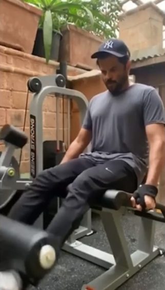 Anil Kapoor says never skip leg day, posts workout out video while listening to ‘Beat It’ by Michael Jackson Anil Kapoor says never skip leg day, posts workout out video while listening to ‘Beat It’ by Michael Jackson