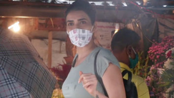 Karishma Tanna spotted in Juhu