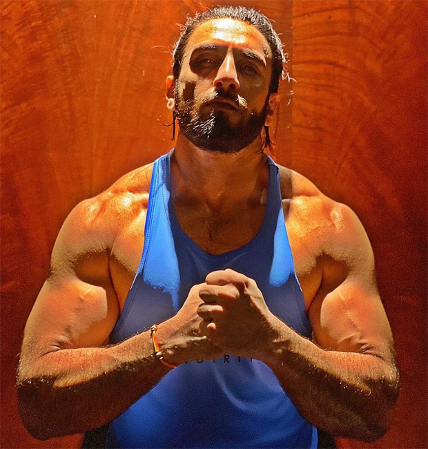 Ranveer Singh undergoes insane physical transformation, impresses Tiger Shroff with his physique 