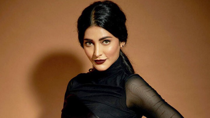 Shruti Haasan’s DHAMAKEDAR rapid fire on Mahesh Babu, Allu Arjun, Lady Gaga, Beyonce, Taylor Swift Shruti Haasan’s DHAMAKEDAR rapid fire on Mahesh Babu, Allu Arjun, Lady Gaga, Beyonce, Taylor Swift