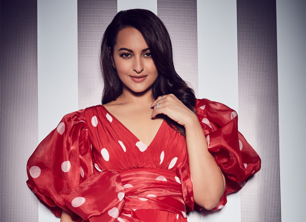 Rape Satin Porno - Sonakshi Sinha says 'ab bas' to cyberbullying, calls for action to support  a poet getting rape threats : Bollywood News - Bollywood Hungama