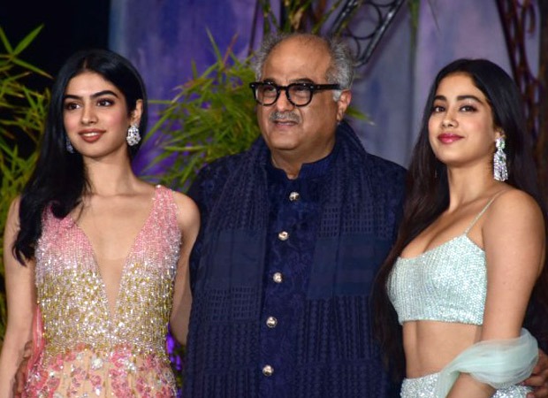 Boney Kapoor shares his daughters Janhvi Kapoor and Khushi Kapoor's paintings, praises their creativity during lockdown Boney Kapoor shares his daughters Janhvi Kapoor and Khushi Kapoor's paintings, praises their creativity during lockdown