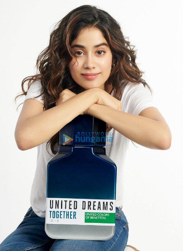 janhvi kapoor 01