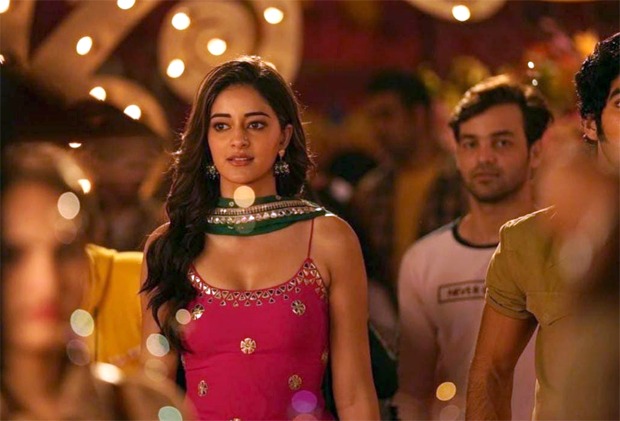 Khaali Peeli: Ananya Panday shares new stills, says 'mehendi laga ke rakhna' Khaali Peeli: Ananya Panday shares new stills, says 'mehendi laga ke rakhna'