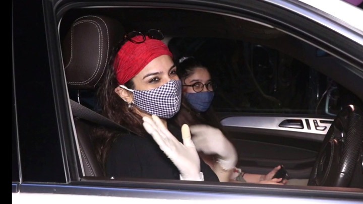 Raveena Tandon snapped with her daughter in Bandra
