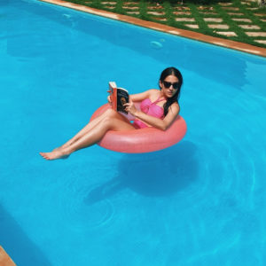 Sara Ali Khan's combo to beat Monday blues: Pool, pink bikini