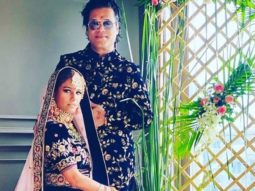 Poonam Pandey gets married to Sam Bombay; see pics