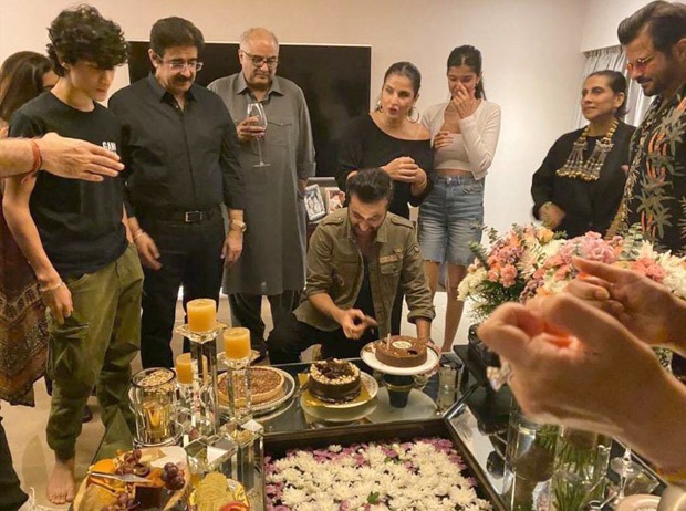 Anil Kapoor, Arjun Kapoor, Boney Kapoor celebrate Sanjay Kapoor’s birthday with family gathering 