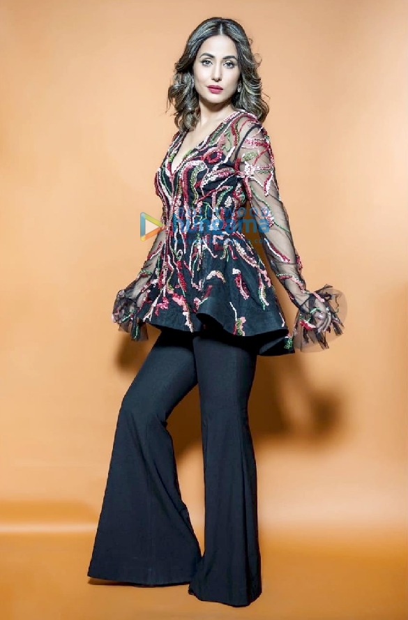 hina khan 13