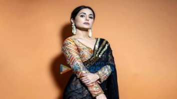 Celebrity Photos of Hina Khan