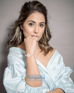 Celebrity Photos of Hina Khan