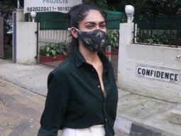 Mrunal Thakur spotted in Bandra
