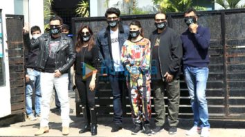 Photos: Saif Ali Khan, Arjun Kapoor, Jacqueline Fernandez & Yami Gautam leave for Bhoot Police shoot
