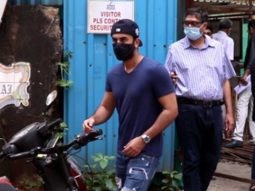 Ranbir Kapoor & Neetu Kapoor spotted post visiting their new home in Bandra