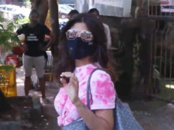 Shilpa Shetty spotted at Kromakay salon in Juhu