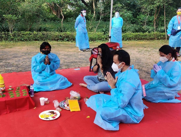 Vidya Balan resumes shoot for Sherni in Madhya Pradesh, shares pictures from the set Vidya Balan resumes shoot for Sherni in Madhya Pradesh, shares pictures from the set
