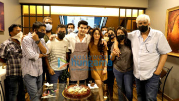 Photos: Vikram Bhatt, Sandeepa Dhar and Krishna Bhatt celebrate Omkar Kapoor’s birthday on sets of Dirty Games