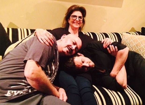 Hrithik Roshan's mother Pinkie Roshan tests positive for COVID-19