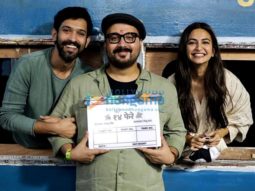 On the sets of the movie 14 Phere