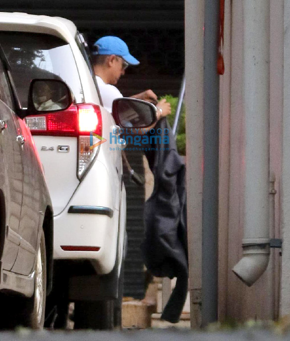 photos aamir khan spotter in bandra 2