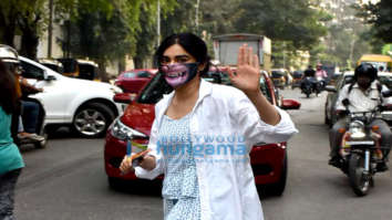 Photos: Adah Sharma snapped in Bandra