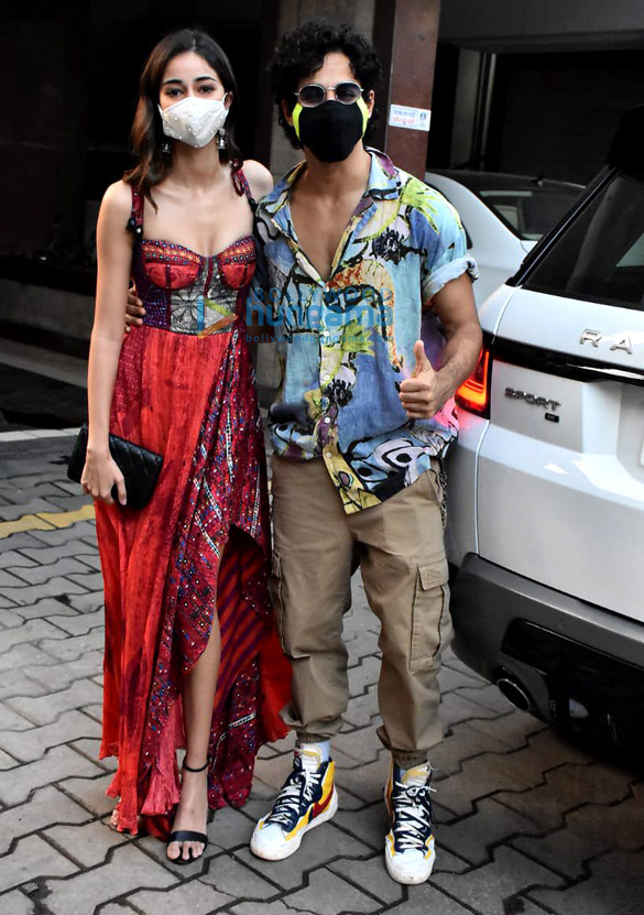 Photos: Ananya Panday and Ishaan Khatter snapped in Juhu Photos: Ananya Panday and Ishaan Khatter snapped in Juhu