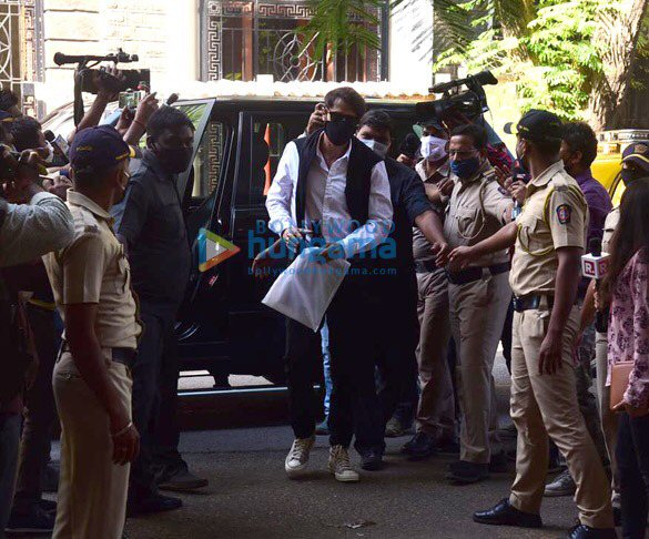 photos arjun rampal arrives at ncb office 2