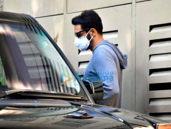 Photos: Arjun Rampal snapped leaving from his residence
