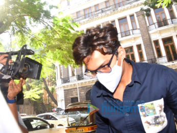 Photos: Bharti Singh and Harsh Limbachiyaa arrive at the NCB Office