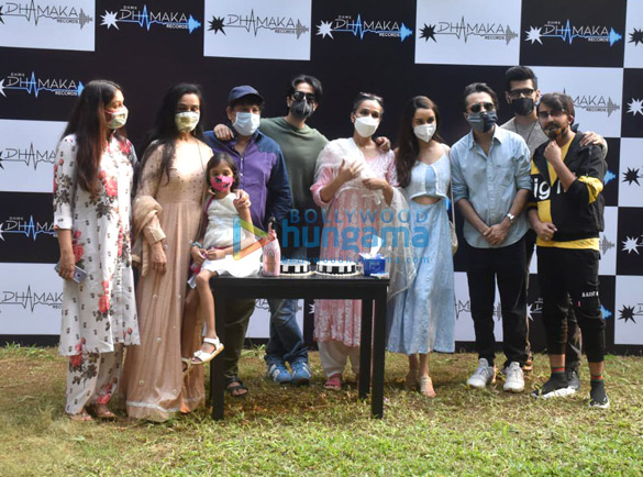 Photos: Celebs attend Padmini Kolhapure’s birthday party Photos: Celebs attend Padmini Kolhapure’s birthday party