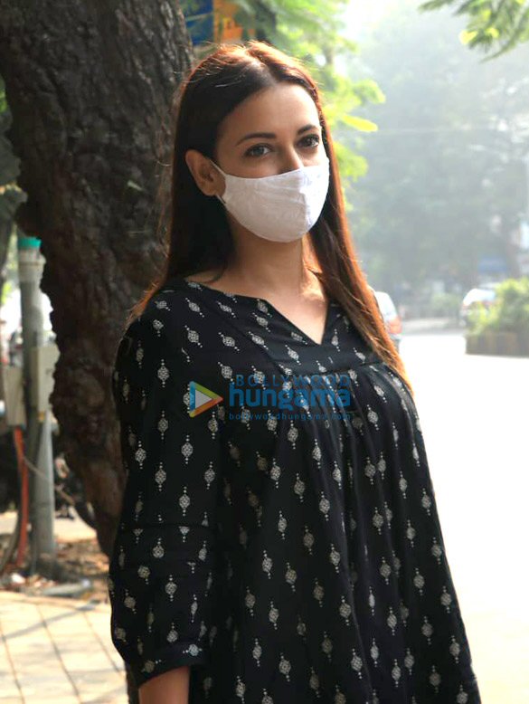 photos dia mirza snapped in bandra 3 2
