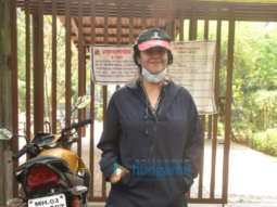 Photos: Ekta Kapoor snapped in Juhu