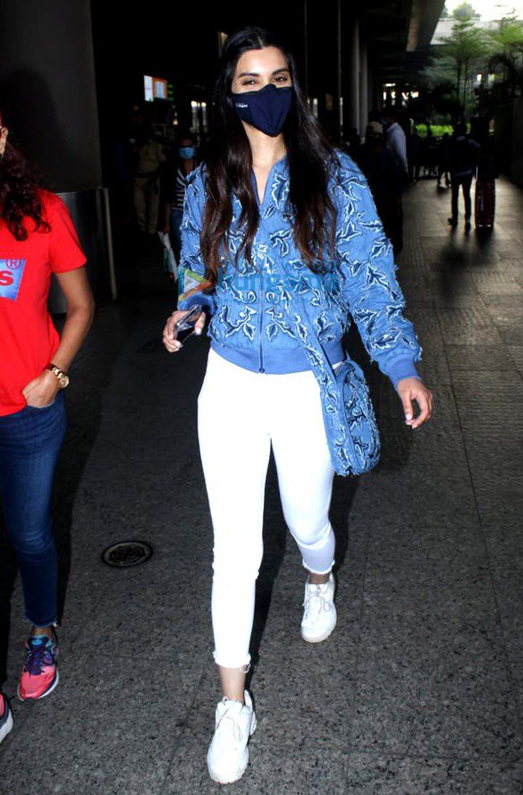 photos john abraham nora fatehi and diana penty snapped at the airport 1