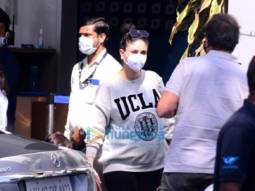 Photos: Kareena Kapoor Khan, Malaika Arora and others snapped at the airport