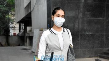Photos: Kim Sharma spotted at a clinic