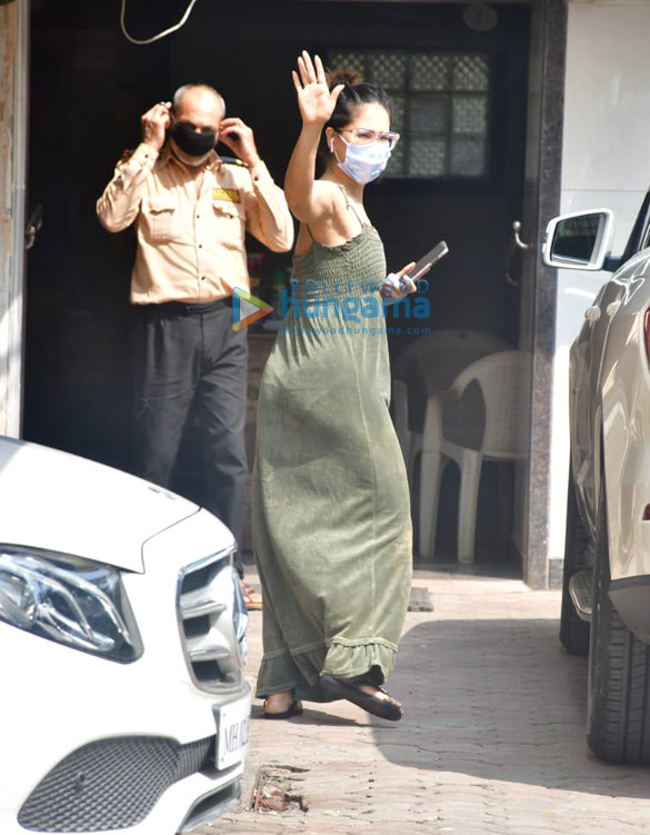 photos kim sharma spotted at clinic 2