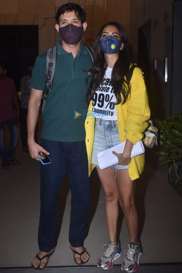 Photos: Kriti Kharbanda and Vikrant Massey snapped in Andheri