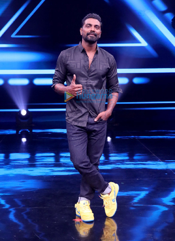 photos malaika arora remo dsouza and team snapped on sets of the judges challenge episode of indias best dancer 1