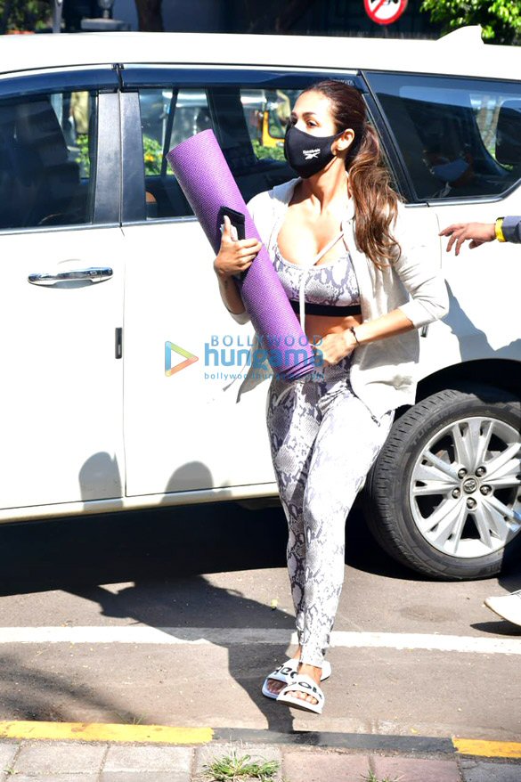 photos malaika arora spotted at diva yoga studio 5 5