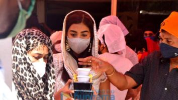 Photos: Pooja Hegde spotted outside Gurudwara for Gurpurab in Santacruz